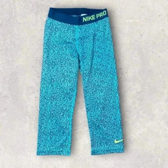 Nike Pro Line Women’s DriFit Capri Performance Leggings Teal/Green Patterns - Picture 1 of 8
